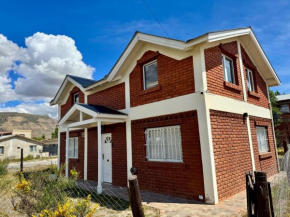 Gran casa con vista al cerro Calafate